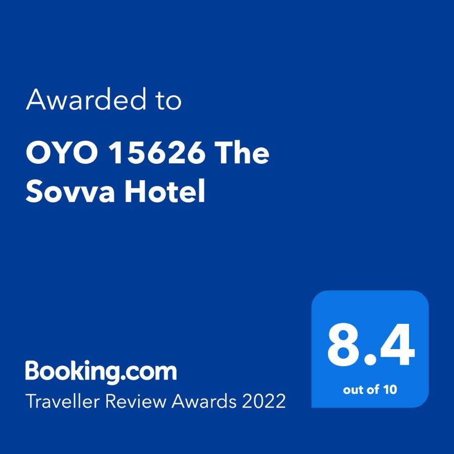 Oyo 15626 The Sovva Hotel Morjim Esterno foto